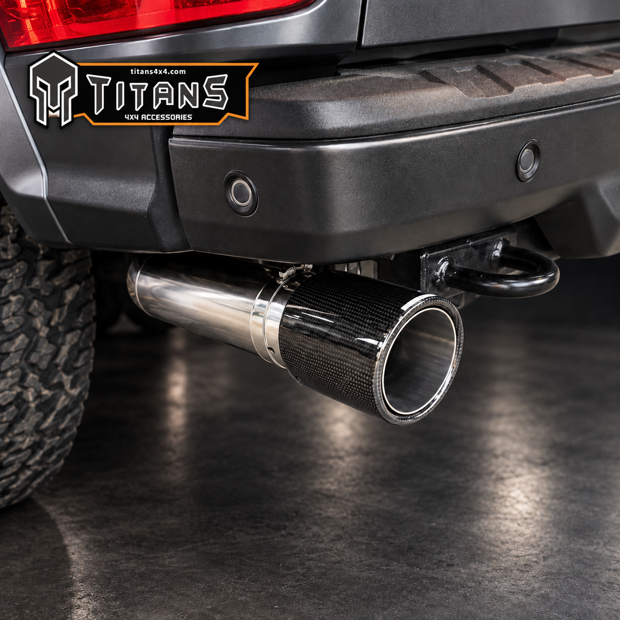 Pô trang trí xe bán tải Titans4x4 lon inox phủ carbon